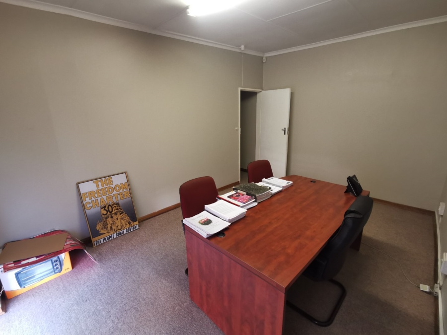 To Let  Bedroom Property for Rent in Wilkoppies North West